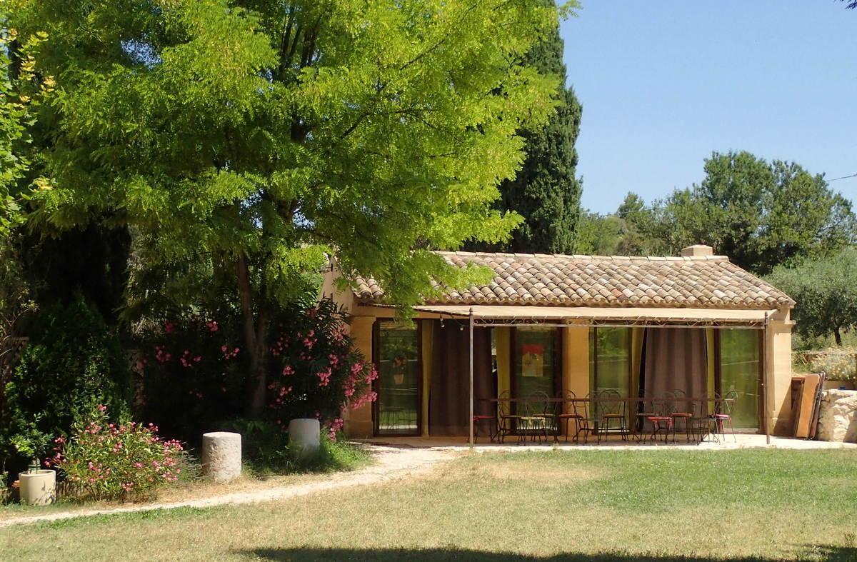 Hotel La Tuiliere En Luberon Cadenet Exterior foto